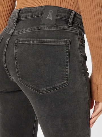 ARMEDANGELS Skinny Jeans 'Tilla' in Zwart