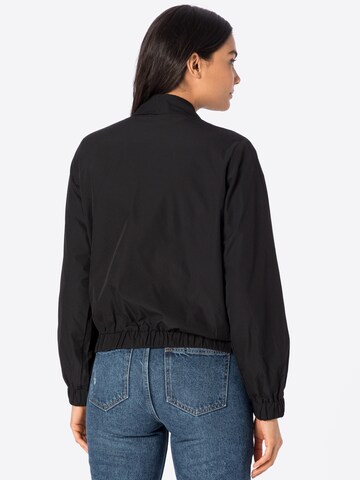 SISTERS POINT Between-season jacket 'VUJA' in Black