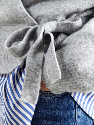 ABOUT YOU Knit Cardigan in Grey