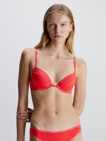 Calvin Klein Underwear Push-up Rinnahoidja 'Flirty', värv punane: eest vaates