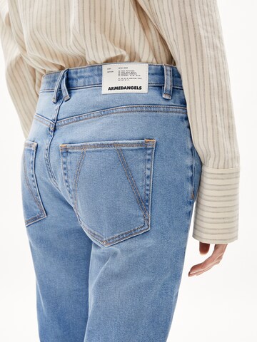 ARMEDANGELS regular Jeans 'LINNA' i blå
