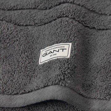 GANT Towel in Grey