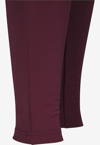 Urban Classics Skinny Leggings in Rot