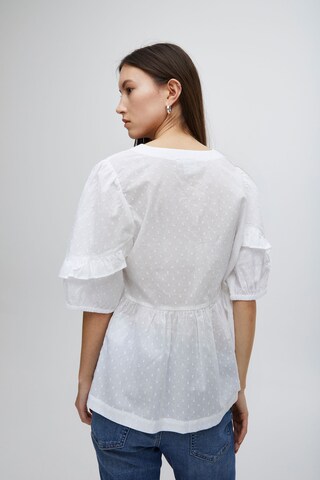 ICHI - Blusa 'Folona' em branco