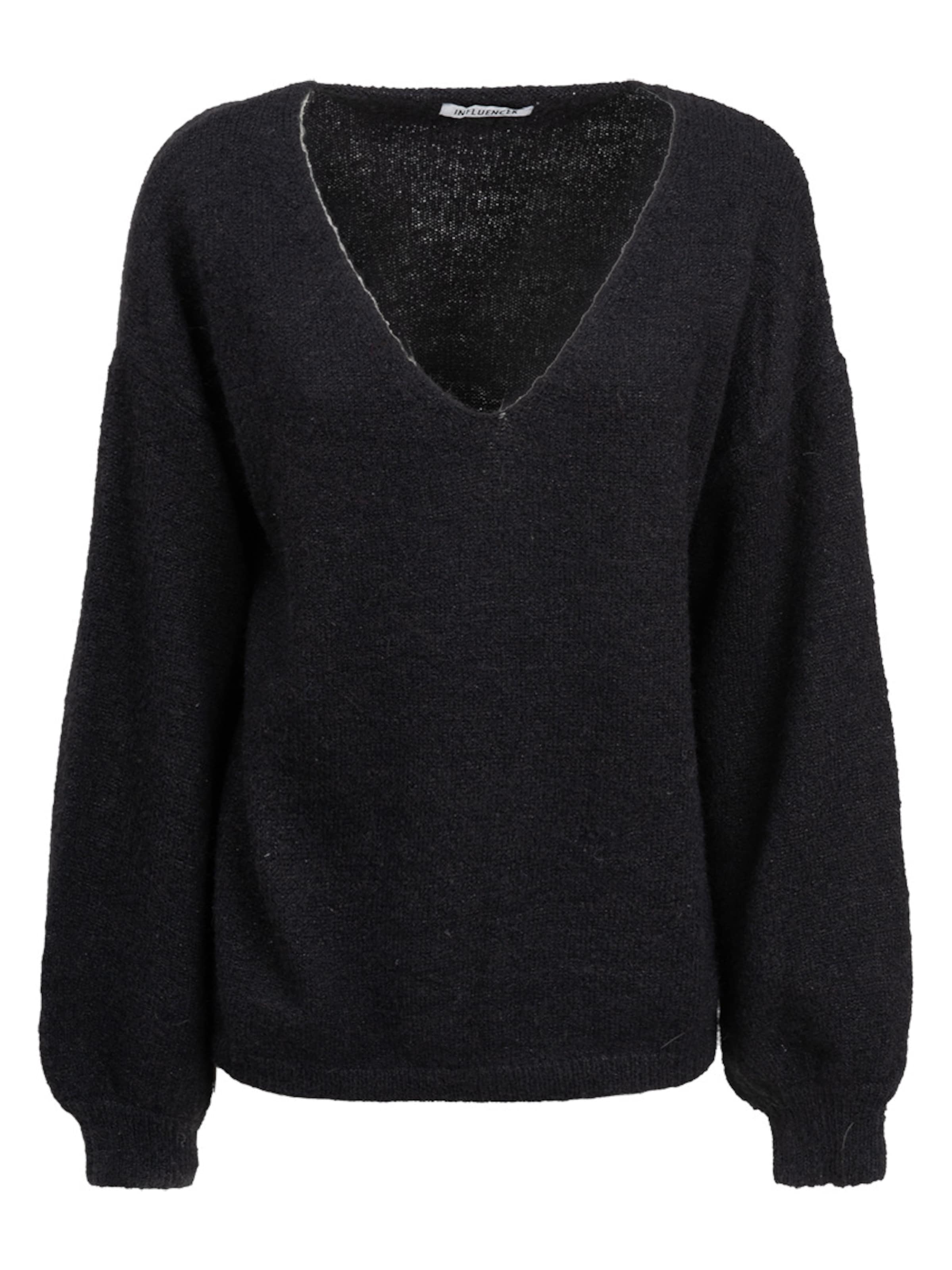 Influencer Sweater in Black: front