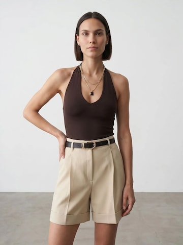 Dilvin Blouse body in Bruin: voorkant