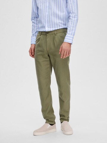 Tapered Pantaloni chino 'Jax' di SELECTED HOMME in verde: frontale