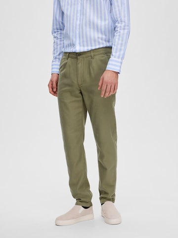 Effilé Pantalon chino 'Jax' SELECTED HOMME en vert : devant