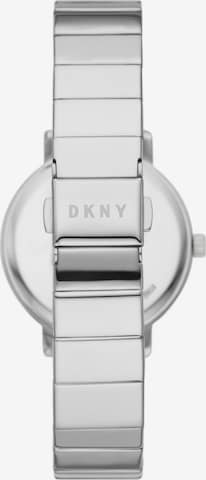 Montre à affichage analogique DKNY en argent