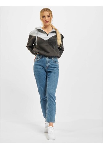 Felpa 'Sitka' di Just Rhyse in grigio