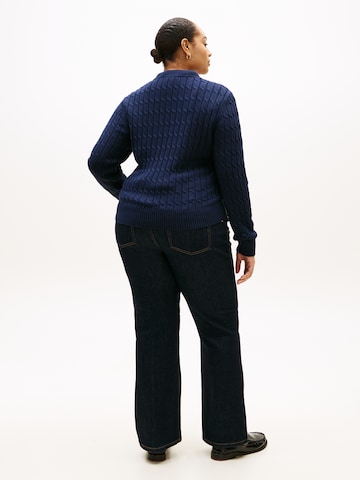 Pulover de la Tommy Hilfiger Curve pe albastru