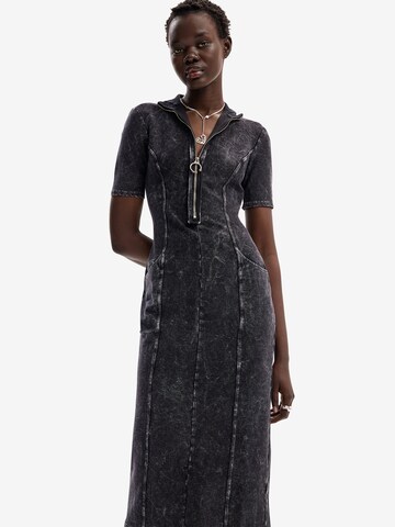 Robe Desigual en noir : devant