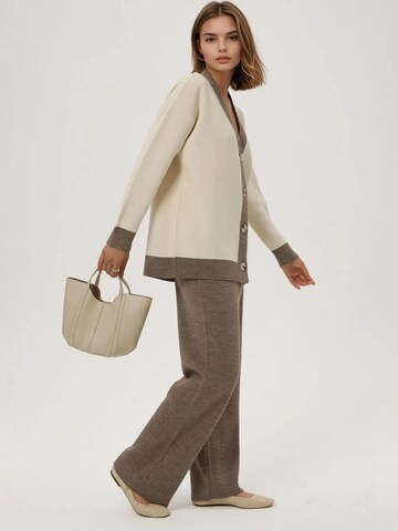 Hiccup Pantsuit in White