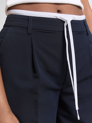 TOM TAILOR DENIM - Pierna ancha Pantalón en azul