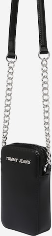 Tommy Jeans Crossbody Bag in Black: front