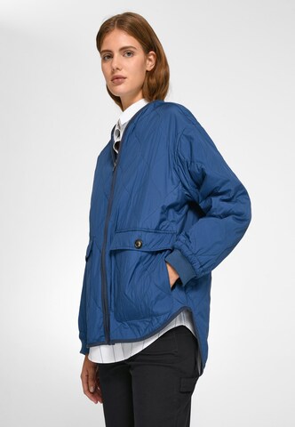 DAY.LIKE Between-Season Jacket in Blue: front