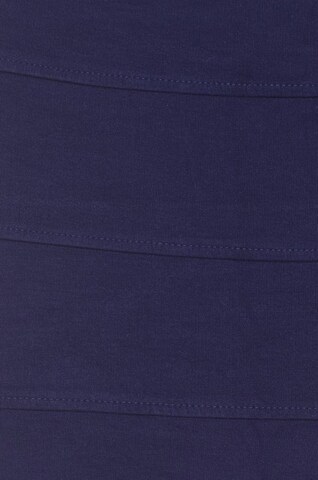 Marks & Spencer Skirt in XL in Blue