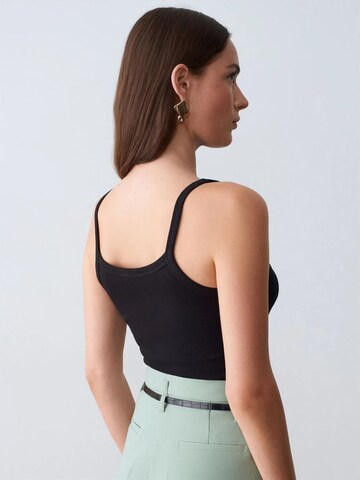Dilvin Top in Black