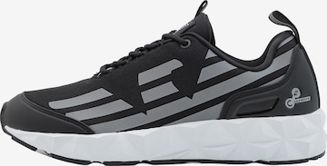EA7 Emporio Armani Rövid szárú sportcipők - fekete: elől