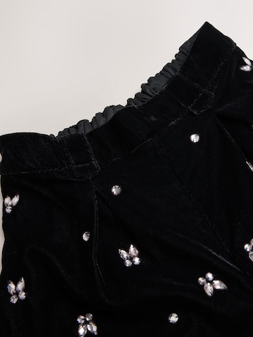Next - regular Pantalón en negro