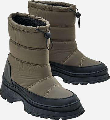 Boots da neve 'Tamia' di EDITED in grigio