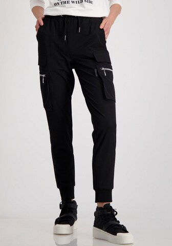 monari Tapered Cargo Pants in Black: front