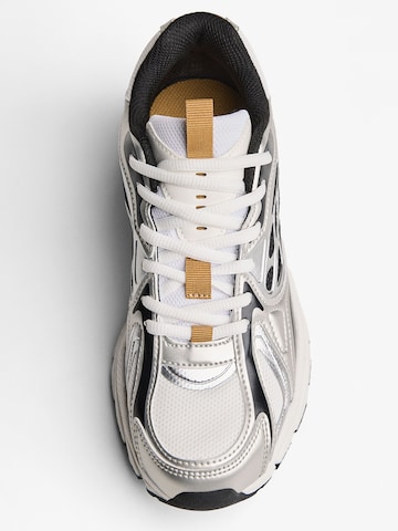 Bershka Sneakers in Mixed colors