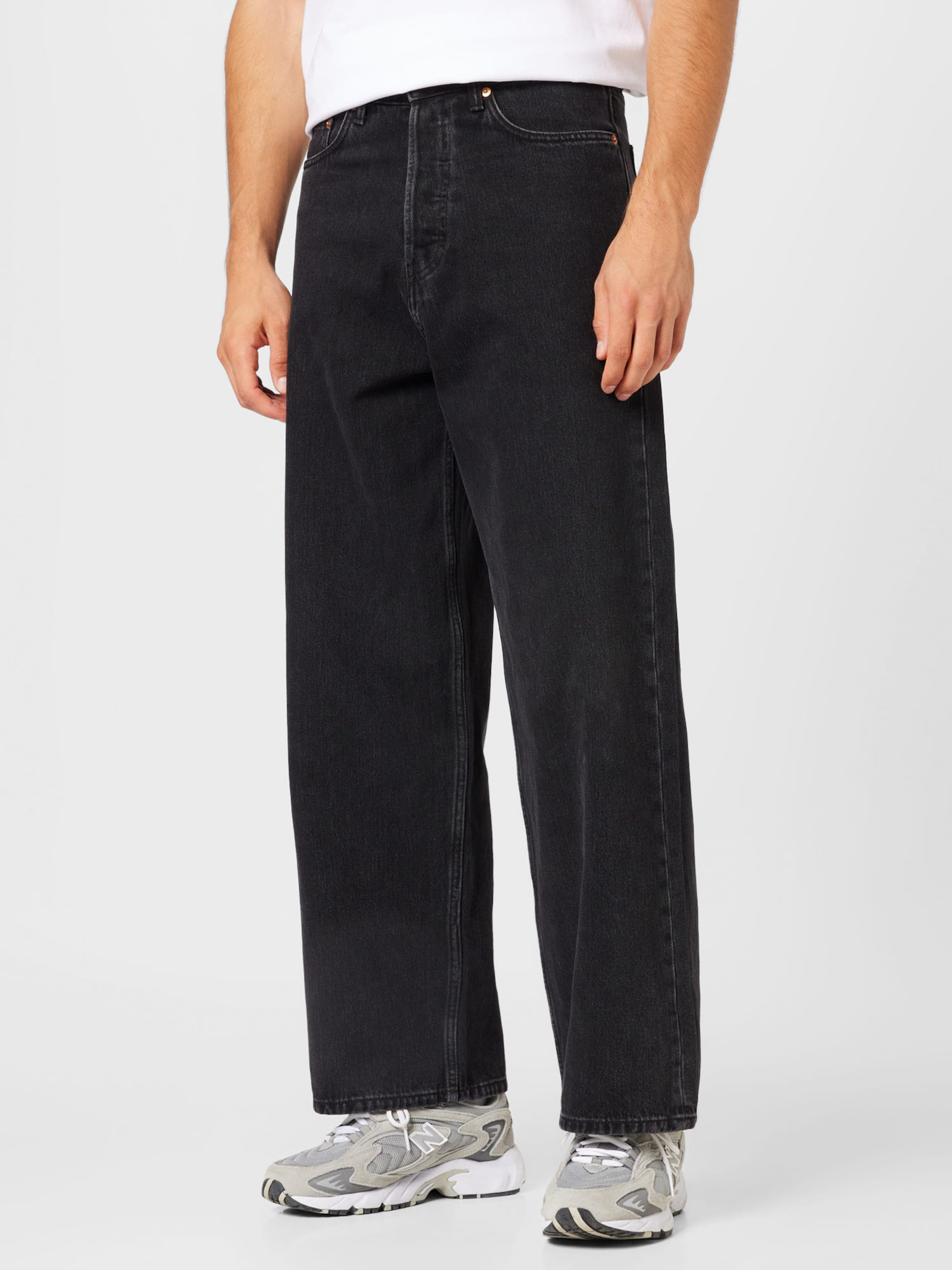 sch-chtern-kn-chel-spalt-weekday-astro-jeans-hnlichkeit-hauptquartier