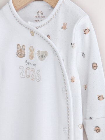 Next Set 'Born In 2026' in Weiß