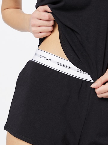 GUESS - Pijama de pantalón corto 'Carrie' en negro