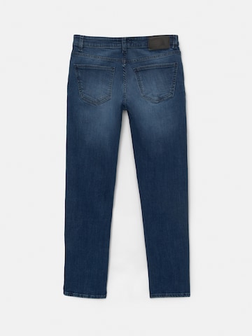 Pull&Bear Regular Jeans in Blau