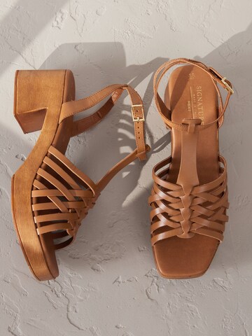 Next Sandale in Braun