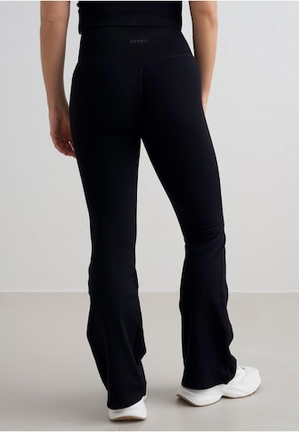 évasé Pantalon de sport Aim'n en noir