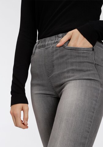 FLASHLIGHTS Skinny Jeggings in Grey