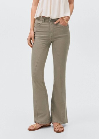 MANGO TEEN Flared Jeans in Grün: Vorderseite