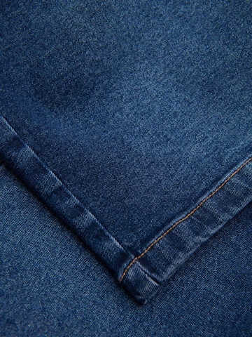 Ombre Regular Jeans‌‌‌‌‌‌‌‌ in Blau