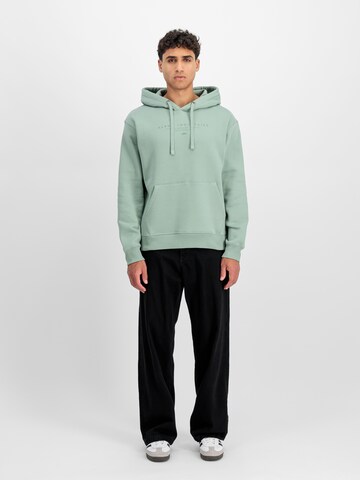 ALPHA INDUSTRIES Bluzka sportowa 'DTM' w kolorze zielony