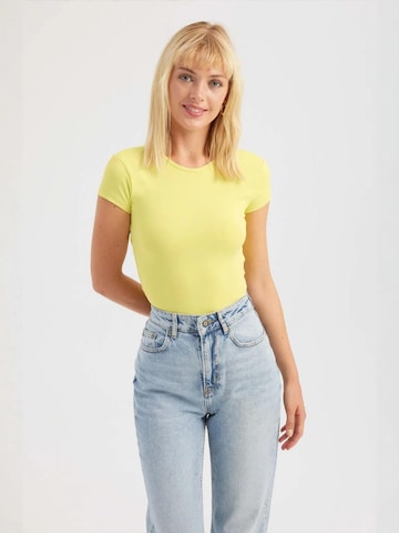 Hiccup Shirt 'Crop Top' in Yellow