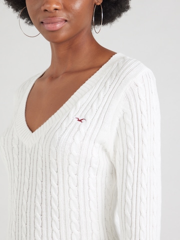 HOLLISTER Πουλόβερ σε λευκό