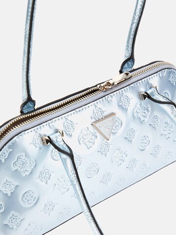 GUESS Schultertasche 'Arnela' in Blau