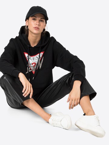 GUESS Sweatshirt in Schwarz