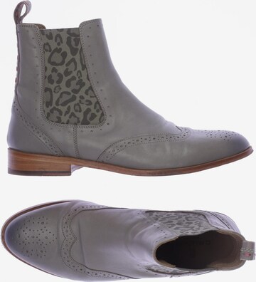 Crickit Dress Boots in 40 in Grey: front