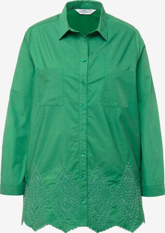 Studio Untold Blouse in Green: front