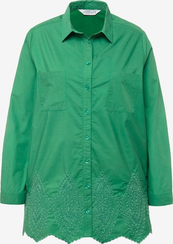 Studio Untold Blouse in Green: front