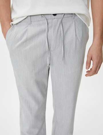Koton Slim fit Trousers in Grey