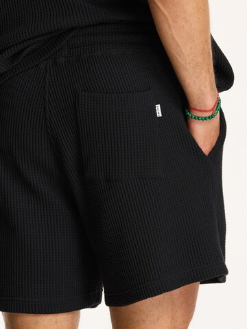 Shiwi Regular Shorts in Schwarz