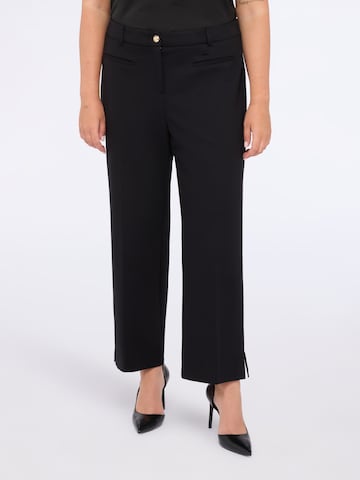 Fiorella Rubino Tapered Trousers in Black