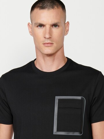 KOROSHI T-Shirt in Schwarz