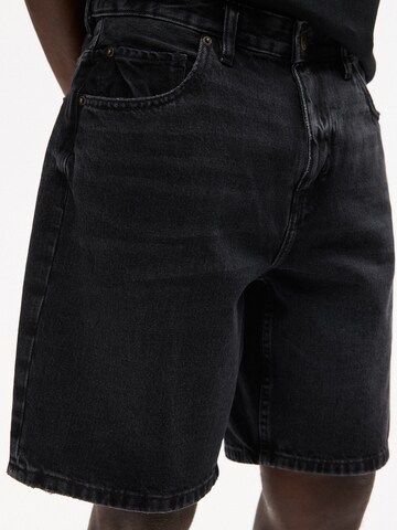 Loosefit Jeans di Pull&Bear in nero