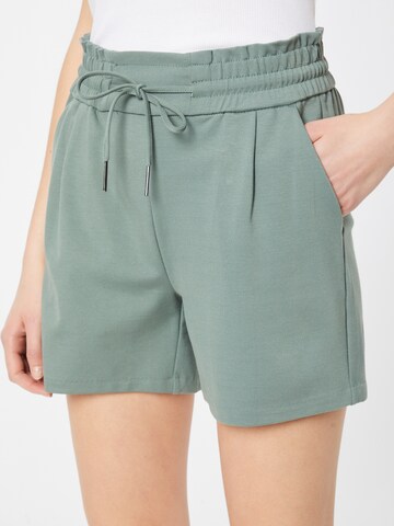 VERO MODA - Loosefit Calças com pregas 'Eva' em verde